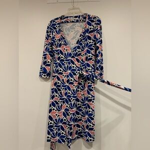 Diane von Furstenberg wrap dress size small